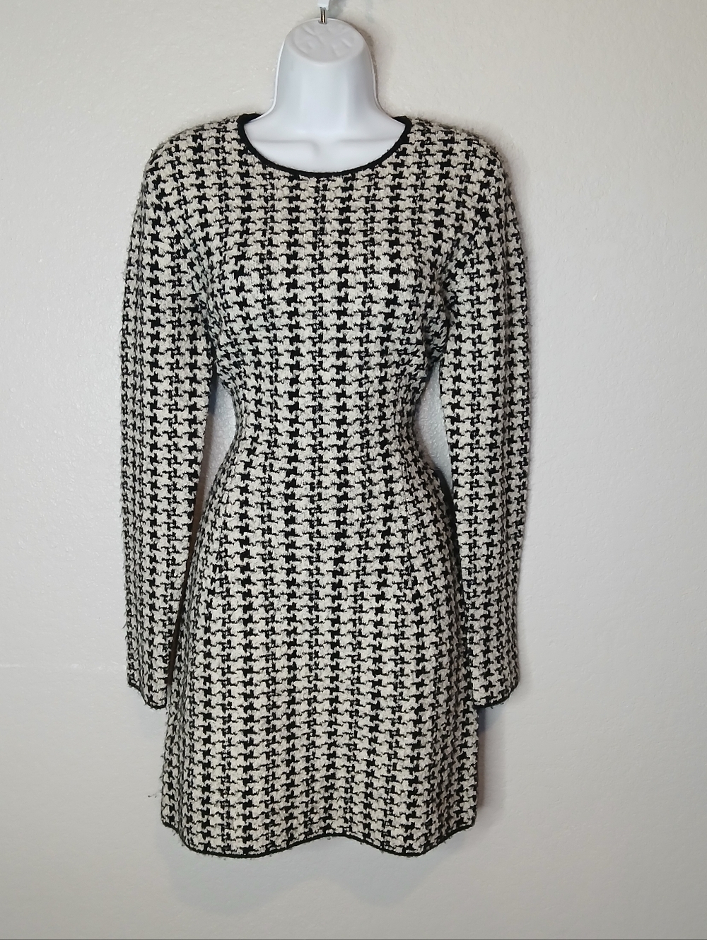 Paris Atelier Black & White Houndstooth Long-Sleeve Tweed Stretch Knit Dress